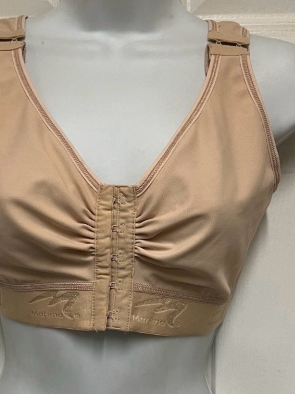 Marena Recovery
Shirred Front Recovery Bra - Style No. B2 Size 34 36 - Picture 3 of 10